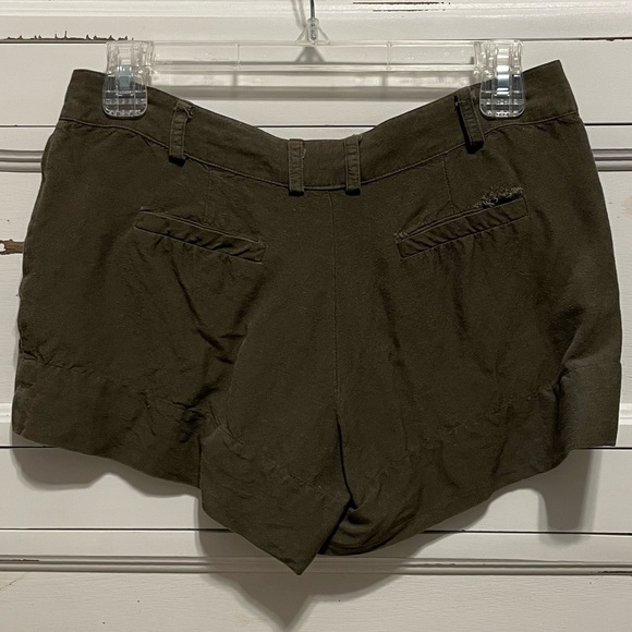Forever 21 army green shorts. Size small. - Picture 2 of 6